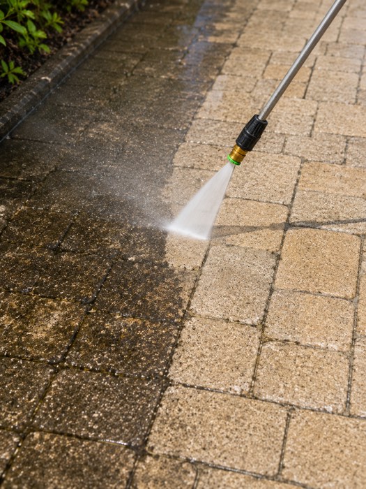pressure washing Burbank CA driveway cleaning